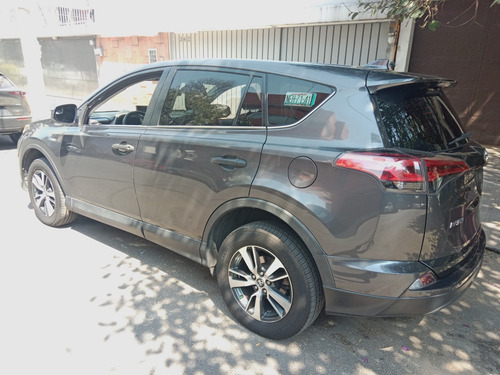 Toyota RAV4 2.5 Le At
