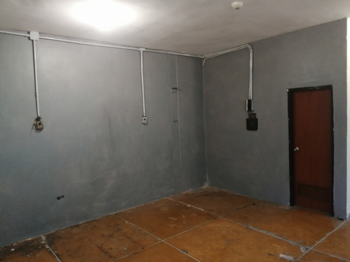 Imagen 5 de 6 de Venta De Local Comercial En Cabudare.