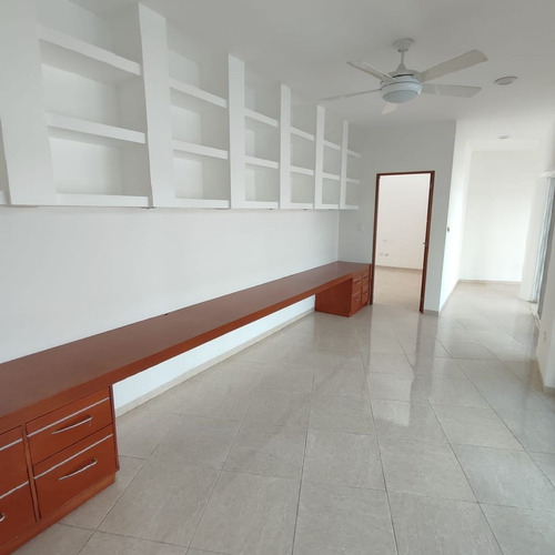 Imagen 12 de 26 de Casa En Renta De Una Sola Planta Con Alberca Zona Norte Meri