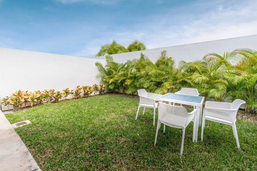 Imagen 19 de 25 de Casa En Venta En La Zona Diamante De Playa Del Carmen A Sol
