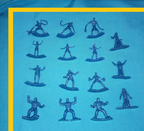Los 4 Fantasticos Barcel Coleccion 15 Figuras Color Azul (Usado)