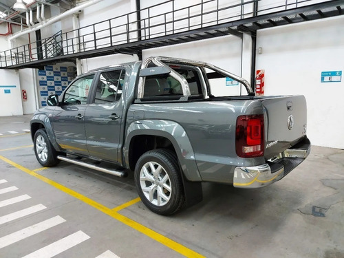 Imagen 13 de 25 de Amarok V6 Highline P1 3.0 258cv 4x4 At 2022 S/ Barra-estribo