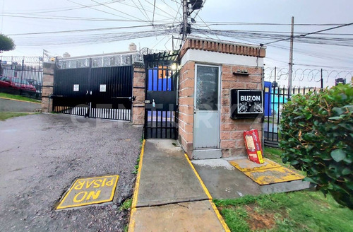 Imagen 3 de 20 de Casa En Venta De 3 Niveles En Bulevares Del Lago