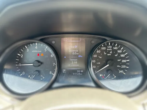 Nissan X-Trail 2.5 Exclusive 2 Row Cvt