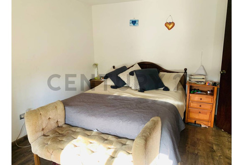Venta Depto. Duplex 2d/2b Condominio En Alcántara
