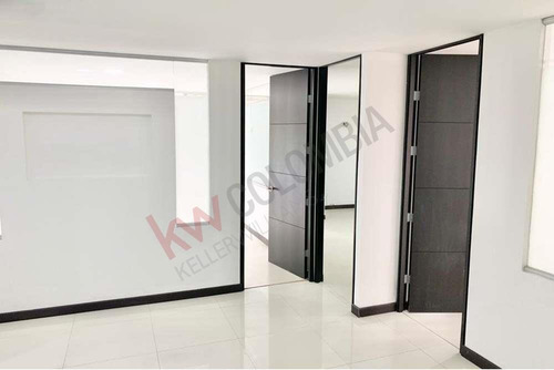 Imagen 13 de 14 de Oficina En El Virrey Remodelada En Venta Y Arriendo-9617