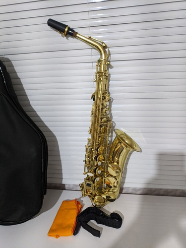 Saxofone Alto Harmonics Dourado Mib Completo