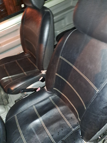 Imagen 8 de 8 de Renault Twingo 2000 1.2 Authentique