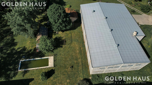 Lote De 7600 M2 En La Mejor Zona De Paso Del Rey Con Nave Industrial A M De Acceso Oeste Oportunidad