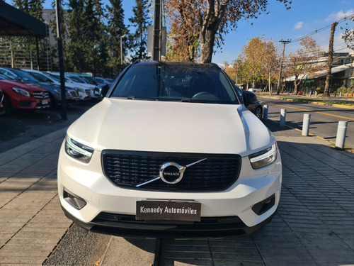 Volvo XC40 1.5 T5 PHEV R-Design Recharge Auto