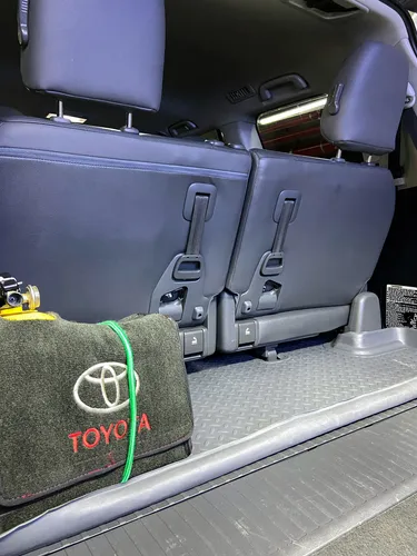 Toyota Land Cruiser V8 VX LC200 IMPERIAL 4X4 4.7 AT