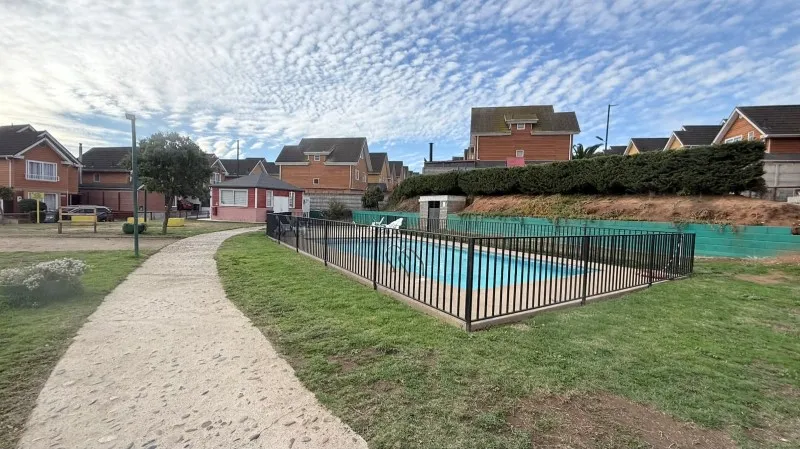 Imagen 2 de 30 de Arriendo Hermosa Casa De 3 Pisos En Curauma Valparaíso