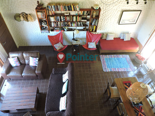 Casa En Venta En Playa Hermosa, Piriápolis Primera Línea De Mar