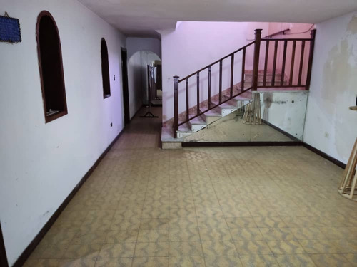 Pm Casa Con Uso Comercial En Alquiler En La Viña Valencia