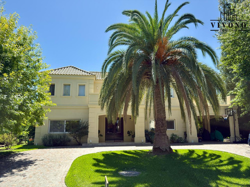 Casa En Venta En Haras Santa Maria - Barrio Las Lomas - Escobar