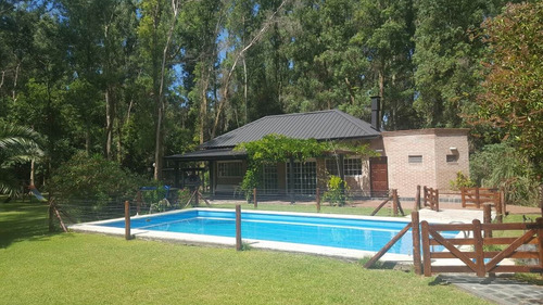 Imagen 7 de 14 de Casa Quinta En Barrio Los Bosquecitos - Brandsen -