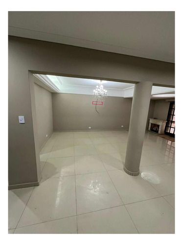 Imagen 3 de 29 de Casa En Venta - 6 Dormitorios 5 Baños - 300mts2 - Tablada