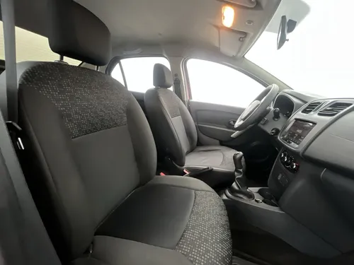 Renault Logan LIFE 1.6 AUT