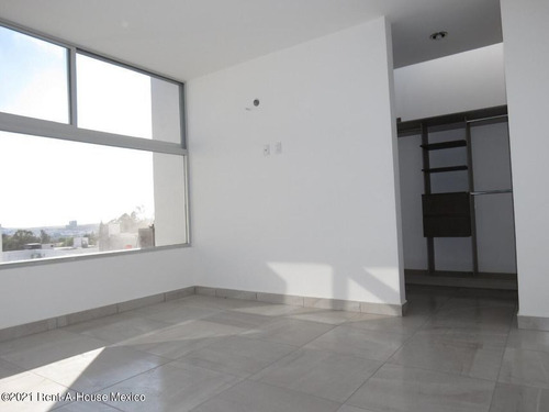 Imagen 8 de 13 de Juriquilla Casa En Venta De 3 Recamaras Con Jardin