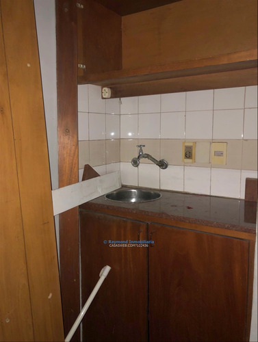 Excelente Local En Alquiler 18 De Julio Y Cuareim - 125m2