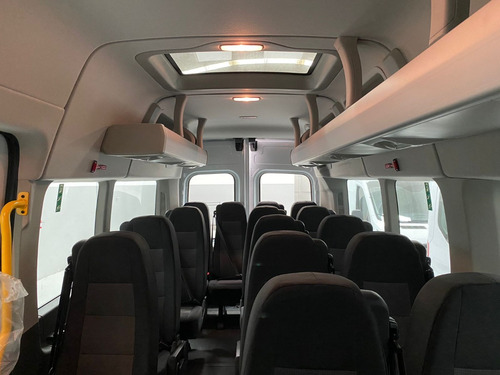 Imagen 5 de 20 de Ford Transit Minibus 17+1 At 2023 Okm