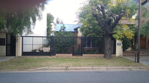 Casa  En Alquiler En Ramos Mejia