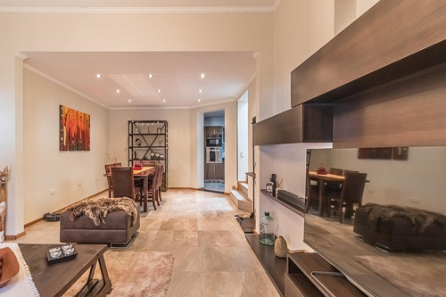 Venta De Casa 4 Ambientes En Mataderos | Apto Crédito