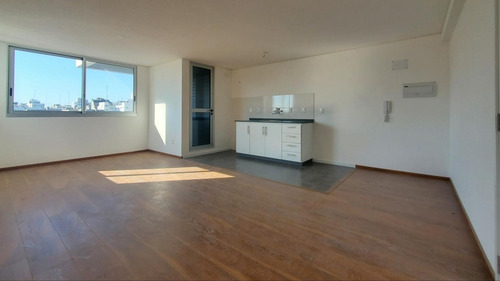 Imagen 1 de 13 de Apartamento, 1 Dormitorio Al Norte. H.