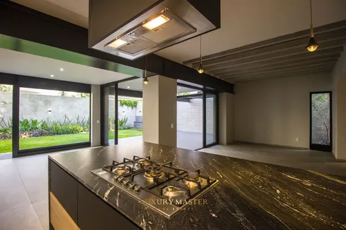 Casa De Lujo En Venta En Valle Real