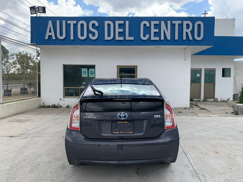 Imagen 8 de 15 de Toyota Prius Hibrido 2015