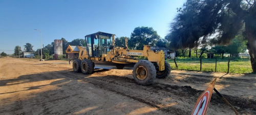 Motoniveladora New Holland Rg170b