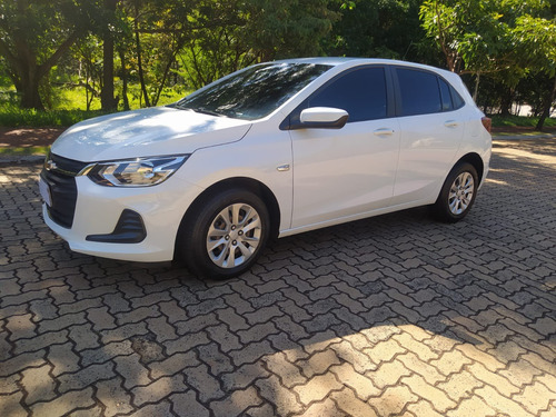 Chevrolet Onix Branco 2021