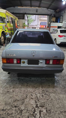 Mercedes Benz 190e