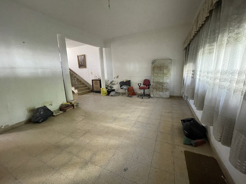 Casa A Reciclar En Venta De 5 Dormitorios En Alta Córdoba