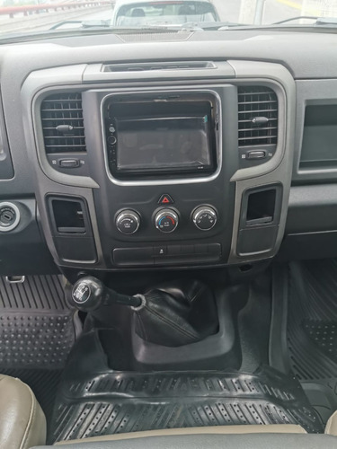Imagen 10 de 15 de Dodge Ram 4000 2018 Caja Seca