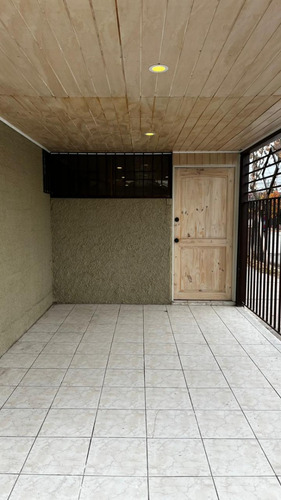 Casa Pasaje Puerto Velero. Conjunto Arrayan. Comuna Maipú.