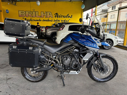 Triumph Tiger 800 Xcx