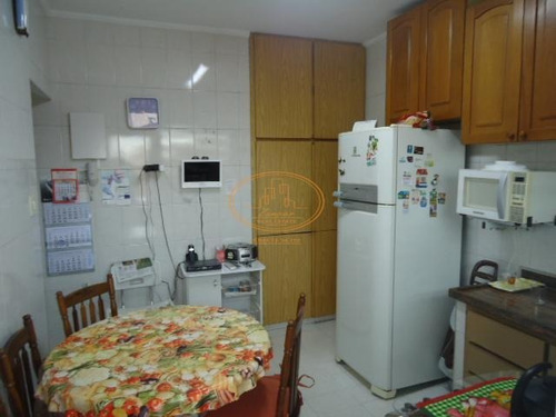 Apartamento Com 2 Dormitório(s) Localizado(a) No Bairro Macuco Em Santos / Santos - 5855