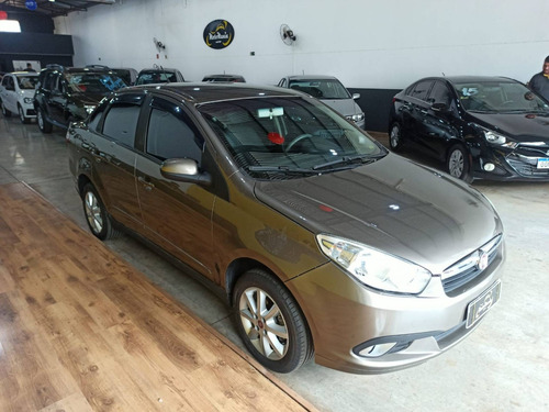 Imagem 3 de 10 de Fiat Siena 1.4 Mpi Attractive 8v Flex 4p Manual