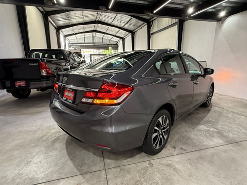Honda Civic 1.8 Ex Sedan L4 . At