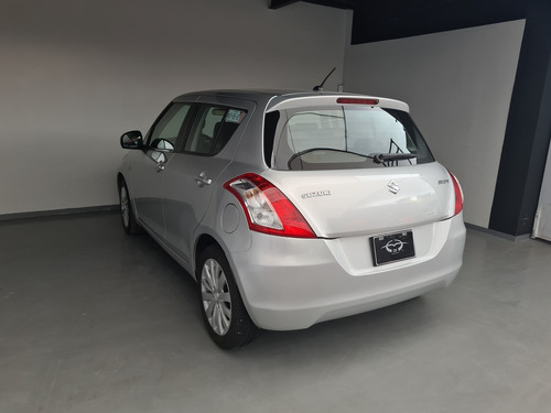 Imagen 8 de 15 de Suzuki Swift 2012 1.4 Gls Mt