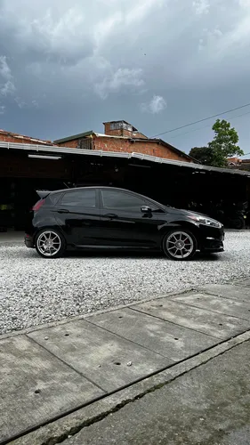 Ford Fiesta 1.6 Hatchback St
