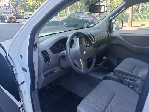 Nissan Frontier 2010 2.5 Le Cab Doble 4x4