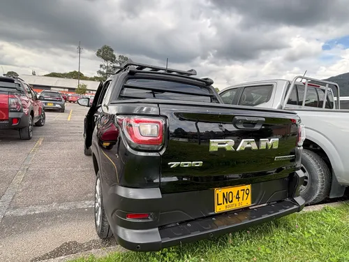 RAM 700 1.4 BIG HORN CREW
