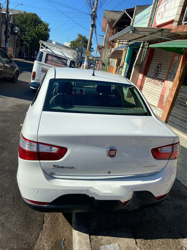 Fiat Grand Siena 2014 1.4 Attractive Flex 4p