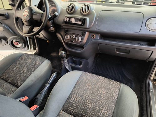 Fiat Uno 1.0 Vivace Celeb. Flex 5P