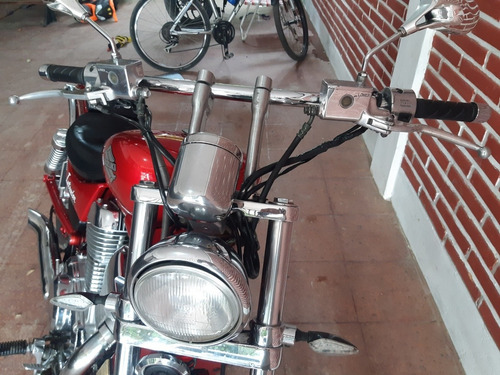 Suzuki Intruder 800vs