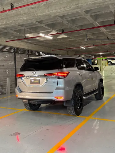 Toyota Fortuner 2018 4.0