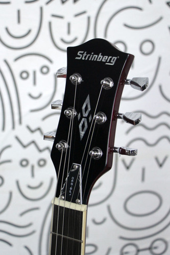 Guitarra Strinberg Les Paul Lps230 Gold Top 2 Humbuckers Acabamento Brilhante Basswood Com Palheta