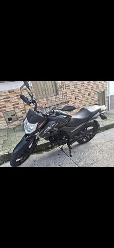 Moto Con Un Año De Uso, 6.500 Km. Lista Para Traspaso